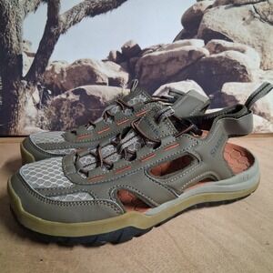Simms Westshore Fishing Sandals Mens 9 Tan Orange Bungee Closed Toe